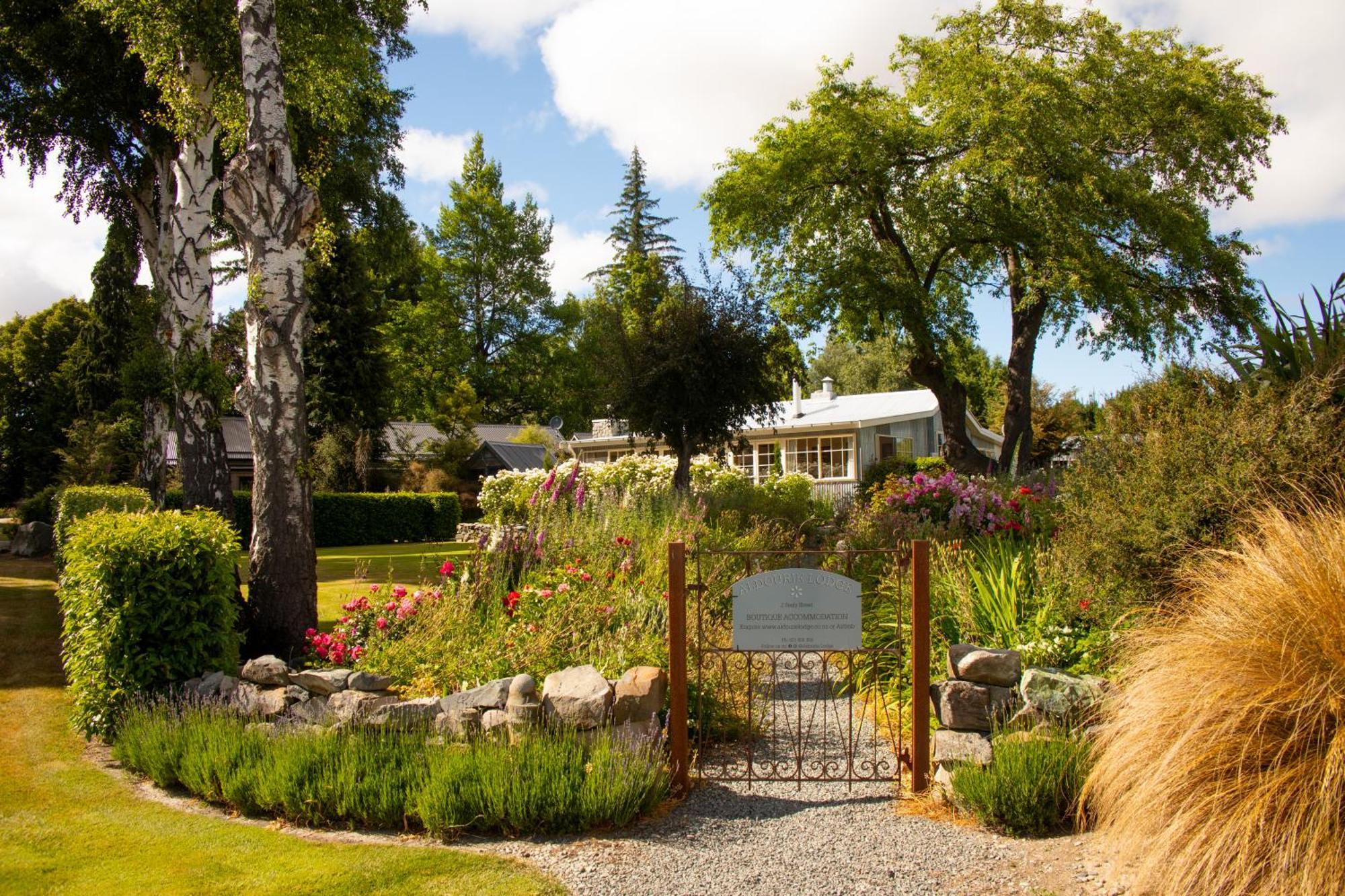 Aldourie Lodge Lac Tekapo Extérieur photo